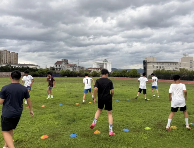 校园坚持以赛为媒以体育心把班超班BA作为校园体育提质的重要 校园坚持以赛为媒以体育心把班超班BA作为校园体育提质的重要